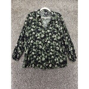 Bobeau Large Green Long Sleeve Blouse